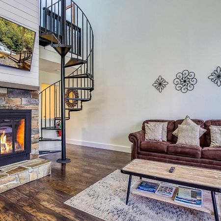 Gatlinburg Mountain Townhome With Pool Access! Kültér fotó