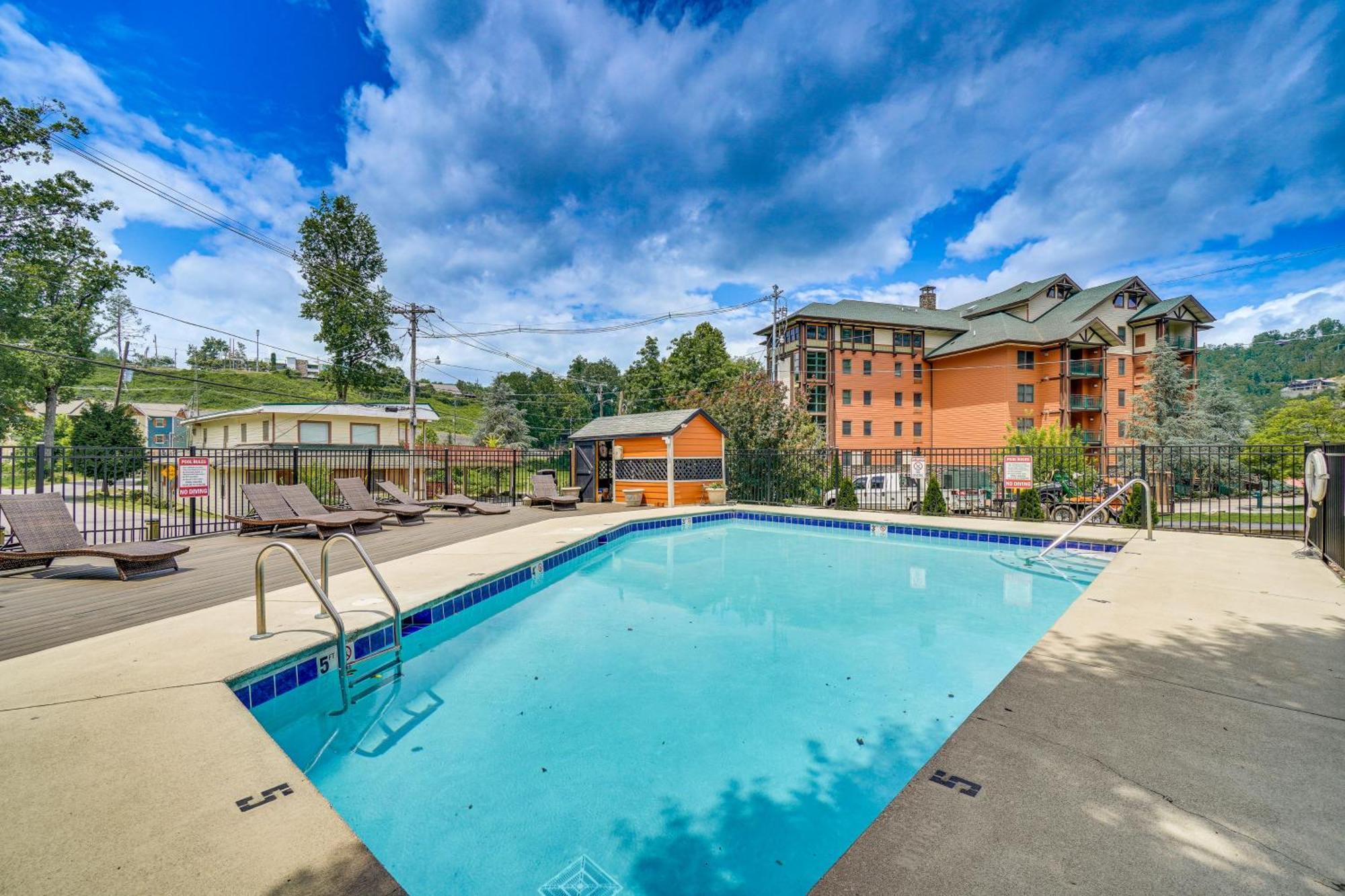 Gatlinburg Mountain Townhome With Pool Access! Kültér fotó